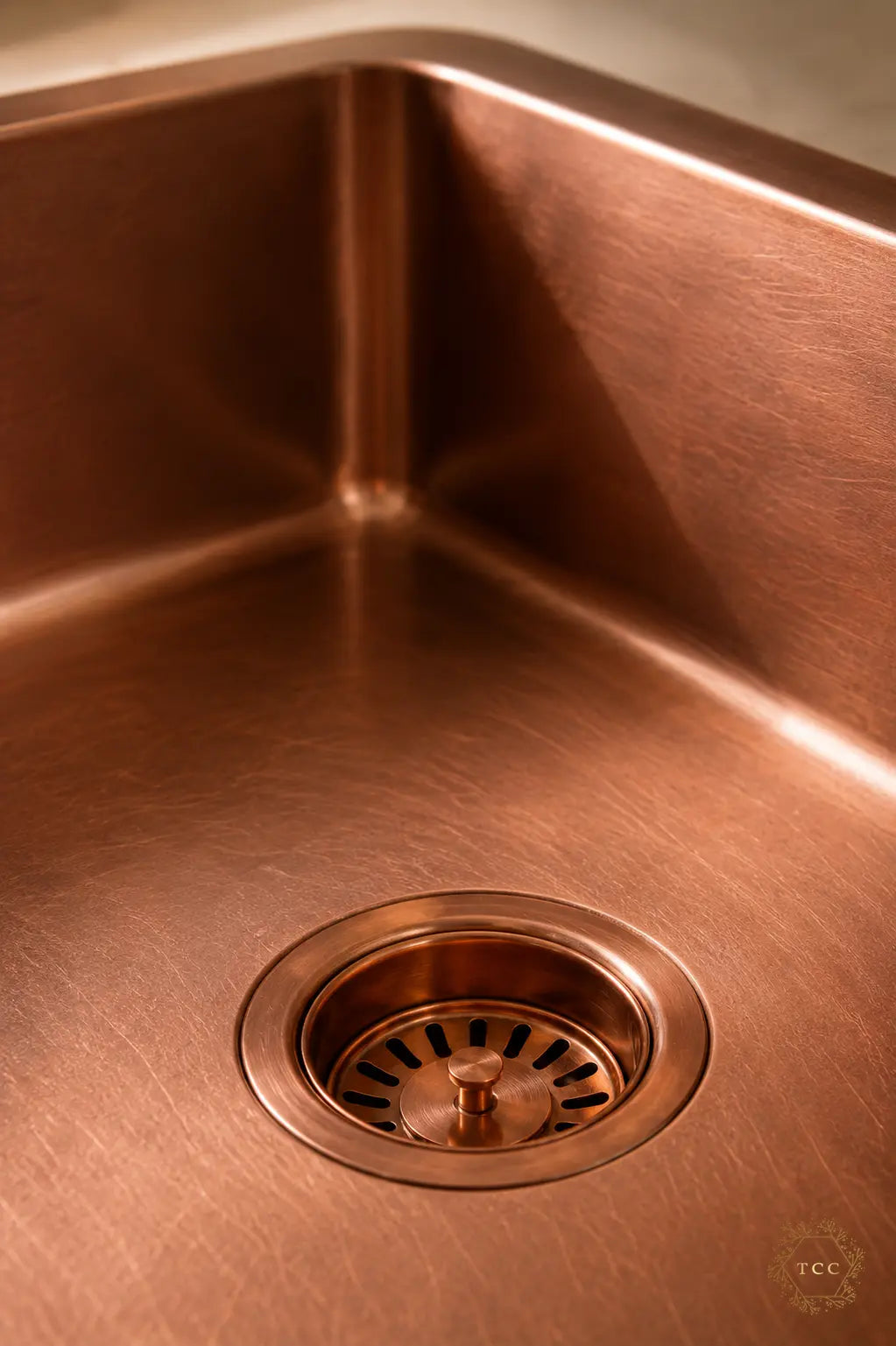 Copper Kitchen Sink (Handcrafted Antique) – 33″ × 22″ × 9″