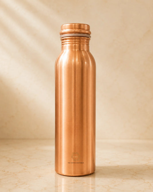 Classic 1 litre pure copper water bottle with natural copper finish
