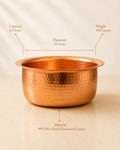 A Hammered Copper Cooking Pot (4.2 Litres) with measurement callouts showing capacity 4.2 litre, diameter 25.